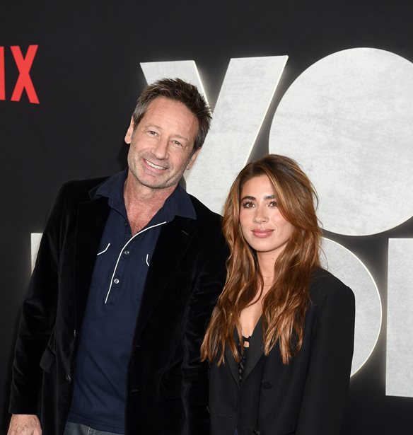 &#x3A0;&#x3B1;&#x3BD;&#x3C4;&#x3C1;&#x3B5;&#x3CD;&#x3C4;&#x3B7;&#x3BA;&#x3B5; &#x3BF; David Duchovny