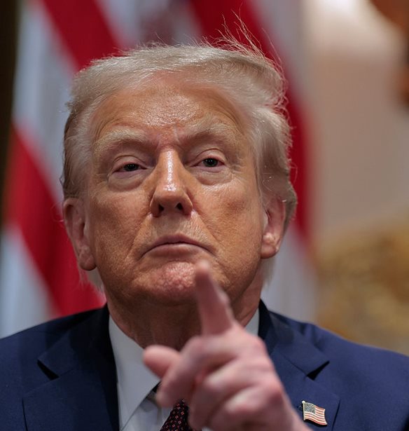 H &#x3B1;&#x3BD;&#x3B1;&#x3C0;&#x3AC;&#x3BD;&#x3C4;&#x3B5;&#x3C7;&#x3B7; &#x3B1;&#x3BD;&#x3C4;&#x3AF;&#x3B4;&#x3C1;&#x3B1;&#x3C3;&#x3B7; &#x3C4;&#x3BF;&#x3C5; Donald Trump &#x3C3;&#x3C4;&#x3B7;&#x3BD; &#x3B1;&#x3BD;&#x3B1;&#x3BA;&#x3BF;&#x3AF;&#x3BD;&#x3C9;&#x3C3;&#x3B7; &#x3C4;&#x3BF;&#x3C5; &#x3B3;&#x3AC;&#x3BC;&#x3BF;&#x3C5; &#x3C4;&#x3B7;&#x3C2; &#x3A4;aylor Swift