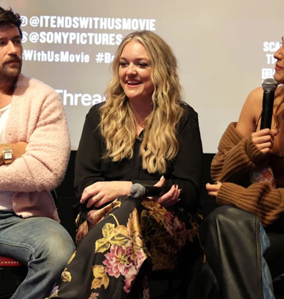 Colleen Hoover | Η συγγραφέας του It Ends With Us αποκαλύπτει πως έχει διαγνωστεί με καρκίνο