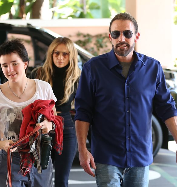 Jennifer Lopez - Ben Affleck | &#x3A4;&#x3B9; &#x3C3;&#x3B7;&#x3BC;&#x3B1;&#x3AF;&#x3BD;&#x3B5;&#x3B9; &#x3B7; &#x3BD;&#x3AD;&#x3B1; &#x3C3;&#x3C5;&#x3BD;&#x3AC;&#x3BD;&#x3C4;&#x3B7;&#x3C3;&#x3B7; &#x3B3;&#x3B9;&#x3B1; &#x3C4;&#x3B7; &#x3C3;&#x3C7;&#x3AD;&#x3C3;&#x3B7; &#x3C4;&#x3BF;&#x3C5;&#x3C2;;