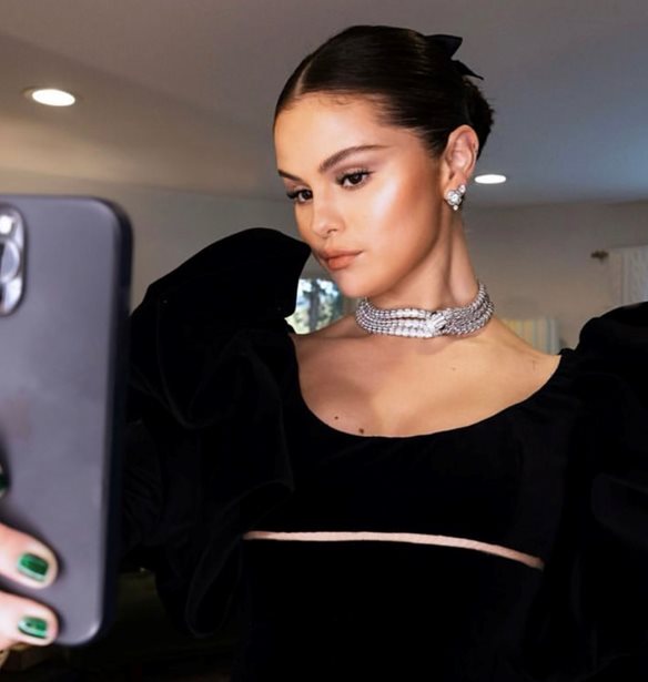 Celebrity - approved | To &#x3C4;&#x3B1;&#x3AF;&#x3C1;&#x3B9;&#x3B1;&#x3C3;&#x3BC;&#x3B1; &#x3C4;&#x3BF;&#x3C5; &#x3BC;&#x3B1;&#x3BD;&#x3B9;&#x3BA;&#x3B9;&#x3BF;&#x3CD;&#x3C1; &#x3BC;&#x3B5; &#x3C4;&#x3B1; &#x3BA;&#x3BF;&#x3C3;&#x3BC;&#x3AE;&#x3BC;&#x3B1;&#x3C4;&#x3AC; &#x3BC;&#x3B1;&#x3C2; &#x3B5;&#x3AF;&#x3BD;&#x3B1;&#x3B9; &#x3B7; &#x3BD;&#x3AD;&#x3B1; &#x3C4;&#x3AC;&#x3C3;&#x3B7;