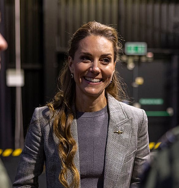 Kate Middleton | &#x39C;&#x3B5; &quot;&#x3B1;&#x3AD;&#x3C1;&#x3B1;&quot; &#x3C0;&#x3BF;&#x3C5; &#x3B8;&#x3B1; &#x3B6;&#x3AE;&#x3BB;&#x3B5;&#x3C5;&#x3B5; &#x3BF; Tom Cruise &#x3C3;&#x3C4;&#x3B7;&#x3BD; &#x3B1;&#x3B5;&#x3C1;&#x3BF;&#x3C0;&#x3BF;&#x3C1;&#x3B9;&#x3BA;&#x3AE; &#x3B2;&#x3AC;&#x3C3;&#x3B7; &#x39A;&#x3CC;&#x3BD;&#x3B9;&#x3BD;&#x3B3;&#x3BA;&#x3C3;&#x3BC;&#x3C0;&#x3B9;