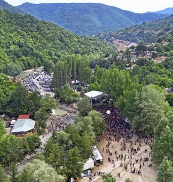 43o River Party | &#x397; &#x3BC;&#x3B5;&#x3B3;&#x3AC;&#x3BB;&#x3B7; &#x3B3;&#x3B9;&#x3BF;&#x3C1;&#x3C4;&#x3AE; &#x3C4;&#x3B7;&#x3C2; &#x3BC;&#x3BF;&#x3C5;&#x3C3;&#x3B9;&#x3BA;&#x3AE;&#x3C2; &#x3B5;&#x3C0;&#x3B9;&#x3C3;&#x3C4;&#x3C1;&#x3AD;&#x3C6;&#x3B5;&#x3B9; &#x3C3;&#x3C4;&#x3B9;&#x3C2; &#x3CC;&#x3C7;&#x3B8;&#x3B5;&#x3C2; &#x3C4;&#x3BF;&#x3C5; &#x391;&#x3BB;&#x3B9;&#x3AC;&#x3BA;&#x3BC;&#x3BF;&#x3BD;&#x3B1;