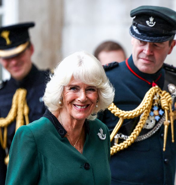 &#x393;&#x3B9;&#x3B1; &#x3B4;&#x3B5;&#x3CD;&#x3C4;&#x3B5;&#x3C1;&#x3B7; &#x3C6;&#x3BF;&#x3C1;&#x3AC; &#x3B8;&#x3B5;&#x3C4;&#x3B9;&#x3BA;&#x3AE; &#x3C3;&#x3C4;&#x3BF;&#x3BD; &#x3BA;&#x3BF;&#x3C1;&#x3BF;&#x3BD;&#x3BF;&#x3CA;&#x3CC; &#x3B7; 75&#x3C7;&#x3C1;&#x3BF;&#x3BD;&#x3B7; &#x3B2;&#x3B1;&#x3C3;&#x3B9;&#x3BB;&#x3B9;&#x3BA;&#x3AE; &#x3C3;&#x3CD;&#x3B6;&#x3C5;&#x3B3;&#x3BF;&#x3C2; Camilla