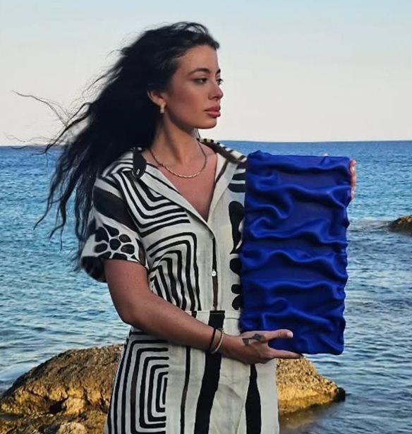 &#x397; Paris Vivianne Panigiris &#x3C3;&#x3C4;&#x3BF; madamefigaro.gr | &#x38C;&#x3C4;&#x3B1;&#x3BD; &#x3BF; &#x3C0;&#x3B7;&#x3BB;&#x3CC;&#x3C2; &#x3B1;&#x3C0;&#x3BF;&#x3BA;&#x3C4;&#x3AC; &#x3C6;&#x3C9;&#x3BD;&#x3AE;, &#x3B7; &#x3C4;&#x3AD;&#x3C7;&#x3BD;&#x3B7; &#x3BC;&#x3B5;&#x3C4;&#x3B1;&#x3C4;&#x3C1;&#x3AD;&#x3C0;&#x3B5;&#x3C4;&#x3B1;&#x3B9; &#x3C3;&#x3B5; &#x3BA;&#x3B1;&#x3C4;&#x3B1;&#x3C6;&#x3CD;&#x3B3;&#x3B9;&#x3BF;