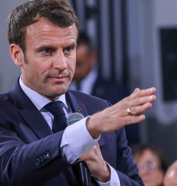 Eurovision |  &#x38C;&#x3C4;&#x3B1;&#x3BD; &#x3BF; Emmanuel &#x39C;acron &#x3B5;&#x3C0;&#x3B9;&#x3C7;&#x3B5;&#x3AF;&#x3C1;&#x3B7;&#x3C3;&#x3B5; &#x3BD;&#x3B1; &#x3B4;&#x3B9;&#x3B1;&#x3BA;&#x3CC;&#x3C8;&#x3B5;&#x3B9; &#x3C4;&#x3BF; &#x3B4;&#x3B9;&#x3B1;&#x3B3;&#x3C9;&#x3BD;&#x3B9;&#x3C3;&#x3BC;&#x3CC;