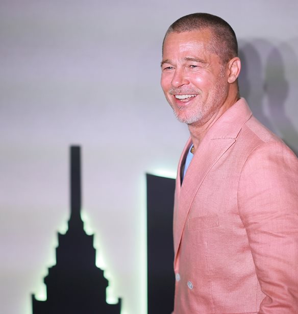 Brad Pitt | H cool &#x3B5;&#x3BC;&#x3C6;&#x3AC;&#x3BD;&#x3B9;&#x3C3;&#x3B7; &#x3C3;&#x3C4;&#x3BF; F1 gala &#x3C3;&#x3C4;&#x3BF; &#x39C;&#x3B5;&#x3BE;&#x3B9;&#x3BA;&#x3CC;
