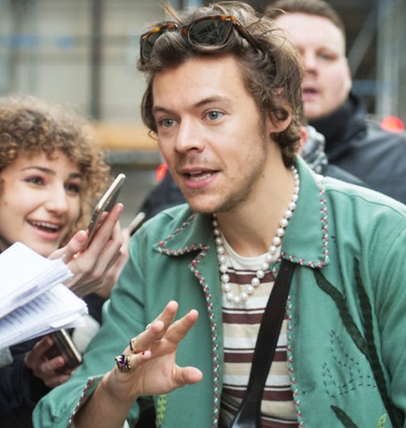 &#x39F; Harry Styles &#x3BA;&#x3B1;&#x3B9; &#x3B7; Zo&#xEB; Kravitz &#x3BC;&#x3B1;&#x3B6;&#x3AF; &#x3C3;&#x3C4;o&#x3C5;&#x3C2; &#x3B4;&#x3C1;&#x3CC;&#x3BC;&#x3BF;&#x3C5;&#x3C2; &#x3C4;&#x3B7;&#x3C2; &#x3A1;&#x3CE;&#x3BC;&#x3B7;&#x3C2;