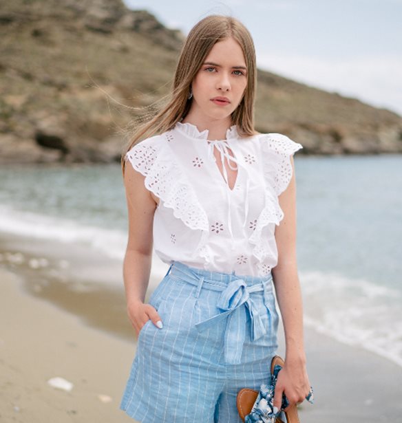 Under the Sun by H&amp;M &#x394;&#x3B9;&#x3B1;&#x3B3;&#x3C9;&#x3BD;&#x3B9;&#x3C3;&#x3BC;&#x3CC;&#x3C2; | A&#x3BA;&#x3BF;&#x3BB;&#x3BF;&#x3CD;&#x3B8;&#x3B7;&#x3C3;&#x3B5; &#x3C4;&#x3B7;&#x3BD; &#x391;&#x3BD;&#x3B1;&#x3C3;&#x3C4;&#x3B1;&#x3C3;&#x3AF;&#x3B1; &#x3A4;&#x3C3;&#x3B9;&#x3BB;&#x3B9;&#x3BC;&#x3C0;&#x3AF;&#x3BF;&#x3C5; &#x3C3;&#x3C4;&#x3B7;&#x3BD; &#x3A4;&#x3AE;&#x3BD;&#x3BF; &#x3BA;&#x3B1;&#x3B9; &#x3BA;&#x3AD;&#x3C1;&#x3B4;&#x3B9;&#x3C3;&#x3B5; &#x3C4;&#x3B7;&#x3BD; &#x3AF;&#x3B4;&#x3B9;&#x3B1; &#x3BC;&#x3BF;&#x3BD;&#x3B1;&#x3B4;&#x3B9;&#x3BA;&#x3AE; &#x3B5;&#x3BC;&#x3C0;&#x3B5;&#x3B9;&#x3C1;&#x3AF;&#x3B1;