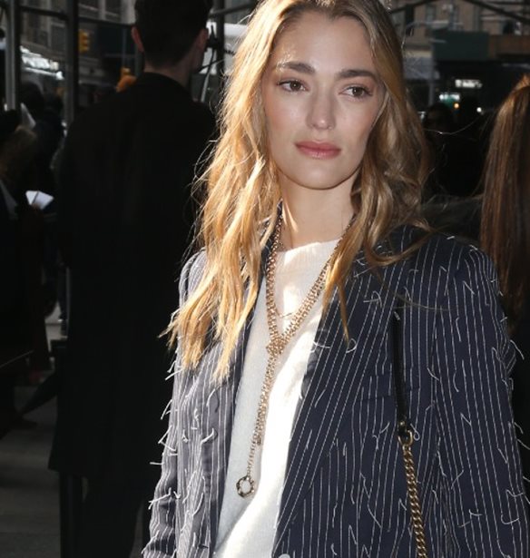 &#x39C;&#x3C0;&#x3BF;&#x3C1;&#x3B5;&#x3AF;&#x3C2; &#x3BD;&#x3B1; &#x3B1;&#x3C0;&#x3BF;&#x3BA;&#x3C4;&#x3AE;&#x3C3;&#x3B5;&#x3B9;&#x3C2; &#x3AD;&#x3BD;&#x3B1; &#x3C6;&#x3CC;&#x3C1;&#x3B5;&#x3BC;&#x3B1; &#x3B1;&#x3C0;&#x3CC; &#x3C4;&#x3BF; Met Gala &#x3BA;&#x3B1;&#x3B9; &#x3BD;&#x3B1; &#x3B2;&#x3BF;&#x3B7;&#x3B8;&#x3AE;&#x3C3;&#x3B5;&#x3B9;&#x3C2; &#x3C3;&#x3C4;&#x3B7; &#x3BC;&#x3AC;&#x3C7;&#x3B7; &#x3BA;&#x3B1;&#x3C4;&#x3AC; &#x3C4;&#x3B7;&#x3C2; &#x3C0;&#x3B1;&#x3BD;&#x3B4;&#x3B7;&#x3BC;&#x3AF;&#x3B1;&#x3C2;