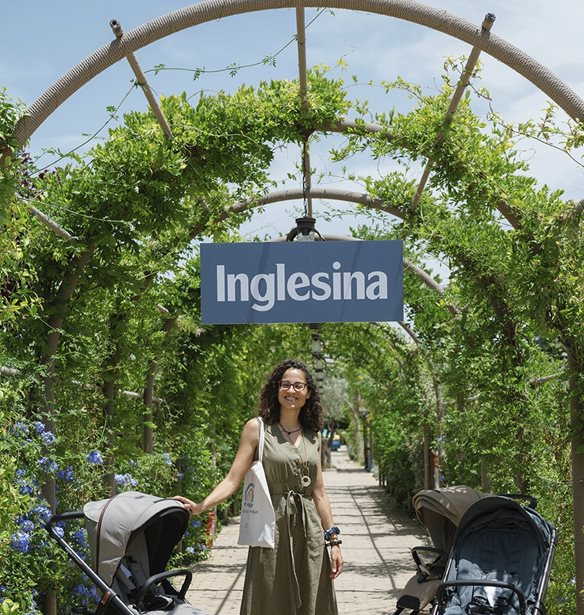 &#x397; Inglesina &#x3C0;&#x3B1;&#x3C1;&#x3BF;&#x3C5;&#x3C3;&#x3AF;&#x3B1;&#x3C3;&#x3B5; &#x3C4;&#x3B7; &#x3BD;&#x3AD;&#x3B1; &#x3C3;&#x3C5;&#x3BB;&#x3BB;&#x3BF;&#x3B3;&#x3AE; &#x3C4;&#x3B7;&#x3C2;