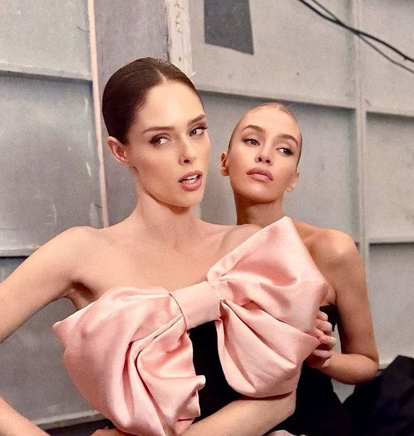As seen on the runway | To ballerina bun &#x3B5;&#x3AF;&#x3BD;&#x3B1;&#x3B9; &#x3C4;&#x3BF; &#x3C0;&#x3B9;&#x3BF; &#x3BA;&#x3BF;&#x3BC;&#x3C8;&#x3CC; &#x3C7;&#x3C4;&#x3AD;&#x3BD;&#x3B9;&#x3C3;&#x3BC;&#x3B1; &#x3B3;&#x3B9;&#x3B1; day-to-night &#x3B5;&#x3BC;&#x3C6;&#x3B1;&#x3BD;&#x3AF;&#x3C3;&#x3B5;&#x3B9;&#x3C2;