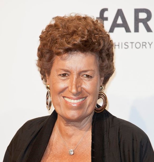 &#x388;&#x3C6;&#x3C5;&#x3B3;&#x3B5; &#x3B1;&#x3C0;&#x3CC; &#x3C4;&#x3B7; &#x3B6;&#x3C9;&#x3AE; &#x3B7; Carla Fendi &#x3C3;&#x3B5; &#x3B7;&#x3BB;&#x3B9;&#x3BA;&#x3AF;&#x3B1; 79 &#x3C7;&#x3C1;&#x3BF;&#x3BD;&#x3CE;&#x3BD;