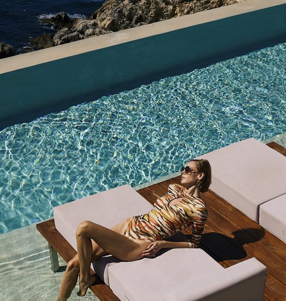 Ekaterini V. Swimwear Summer 2025 | &#x397; &#x3C3;&#x3C5;&#x3BB;&#x3BB;&#x3BF;&#x3B3;&#x3AE; &#x3BC;&#x3B5; &#x3BC;&#x3B1;&#x3B3;&#x3B9;&#x3CC; &#x3C0;&#x3BF;&#x3C5; &#x3B5;&#x3BC;&#x3C0;&#x3BD;&#x3AD;&#x3B5;&#x3C4;&#x3B1;&#x3B9; &#x3B1;&#x3C0;&#x3CC; &#x3C4;&#x3BF; &#x3B5;&#x3C5;&#x3B5;&#x3C1;&#x3B3;&#x3B5;&#x3C4;&#x3B9;&#x3BA;&#x3CC; &#x3C6;&#x3C9;&#x3C2; &#x3C4;&#x3BF;&#x3C5; &#x3AE;&#x3BB;&#x3B9;&#x3BF;&#x3C5;