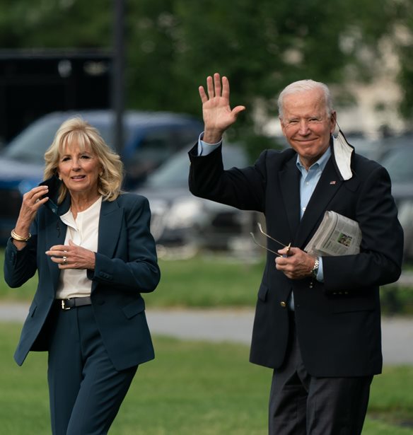 Joe -Jill Biden | To &#x2018;&#x3B1;&#x3BD;&#x3C4;&#x3AF;&#x3BF;&#x2019; &#x3C3;&#x3C4;&#x3BF;&#x3BD; &#x3C3;&#x3BA;&#x3CD;&#x3BB;&#x3BF; &#x3C4;&#x3BF;&#x3C5;&#x3C2;, Champ