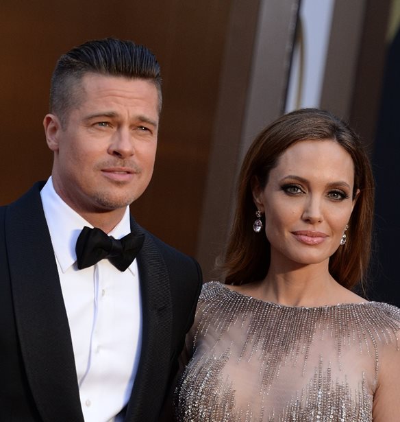Angelina Jolie | &#x39D;&#x3AD;&#x3B1; &#x3C0;&#x3C1;&#x3BF;&#x3B2;&#x3BB;&#x3AE;&#x3BC;&#x3B1;&#x3C4;&#x3B1; &#x3C3;&#x3C4;&#x3B7; &#x3B4;&#x3B9;&#x3BA;&#x3B1;&#x3C3;&#x3C4;&#x3B9;&#x3BA;&#x3AE; &#x3C4;&#x3B7;&#x3C2; &#x3B4;&#x3B9;&#x3B1;&#x3BC;&#x3AC;&#x3C7;&#x3B7; &#x3BC;&#x3B5; &#x3C4;&#x3BF;&#x3BD; &#x3C0;&#x3C1;&#x3CE;&#x3B7;&#x3BD; &#x3C3;&#x3CD;&#x3B6;&#x3C5;&#x3B3;&#x3CC; &#x3C4;&#x3B7;&#x3C2;, Brad Pitt