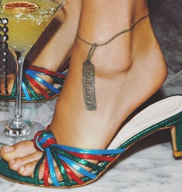 &#x3A4;&#x3B1; &#x3C0;&#x3B1;&#x3C0;&#x3BF;&#x3CD;&#x3C4;&#x3C3;&#x3B9;&#x3B1; &#x3C0;&#x3BF;&#x3C5; &#x3C6;&#x3BF;&#x3C1;&#x3BF;&#x3CD;&#x3BD; &#x3CC;&#x3BB;&#x3B5;&#x3C2; &#x3BF;&#x3B9; fashionistas &#x3BC;&#x3B1;&#x3C2; &#x3B8;&#x3C5;&#x3BC;&#x3AF;&#x3B6;&#x3BF;&#x3C5;&#x3BD; &#x3BA;&#x3AC;&#x3C4;&#x3B9;