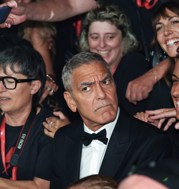 &#x39F; George Clooney &#x3C3;&#x3C4;&#x3BF; 81&#x3BF; &#x3A6;&#x3B5;&#x3C3;&#x3C4;&#x3B9;&#x3B2;&#x3AC;&#x3BB; &#x392;&#x3B5;&#x3BD;&#x3B5;&#x3C4;&#x3AF;&#x3B1;&#x3C2; | &#x3A4;&#x3BF; &#x3B1;&#x3C4;&#x3CD;&#x3C7;&#x3B7;&#x3BC;&#x3B1; &#x3C3;&#x3C4;&#x3BF; &#x3BA;&#x3CC;&#x3BA;&#x3BA;&#x3B9;&#x3BD;&#x3BF; &#x3C7;&#x3B1;&#x3BB;&#x3AF; &#x3BA;&#x3B1;&#x3B9; &#x3BF; &#x3C4;&#x3C1;&#x3CC;&#x3C0;&#x3BF;&#x3C2; &#x3C0;&#x3BF;&#x3C5; &#x3C4;&#x3BF; &#x3AD;&#x3C3;&#x3C9;&#x3C3;&#x3B5;