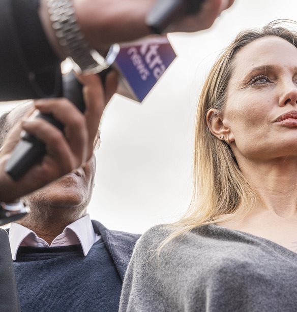Angelina Jolie | Επισκέφτηκε τη Ράφα με σκοπό την επίσπευση της ανθρωπιστικής βοήθειας