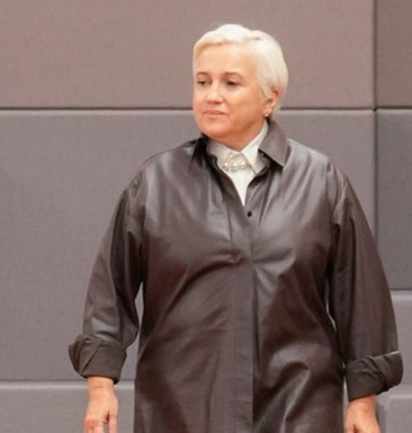 &#x397; Silvia Venturini Fendi &#x3B1;&#x3C0;&#x3BF;&#x3C7;&#x3C9;&#x3C1;&#x3B5;&#x3AF; &#x3B1;&#x3C0;&#x3CC; &#x3C4;&#x3B7;&#x3BD; &#x3BA;&#x3B1;&#x3BB;&#x3BB;&#x3B9;&#x3C4;&#x3B5;&#x3C7;&#x3BD;&#x3B9;&#x3BA;&#x3AE; &#x3B4;&#x3B9;&#x3B5;&#x3CD;&#x3B8;&#x3C5;&#x3BD;&#x3C3;&#x3B7; &#x3C4;&#x3BF;&#x3C5; &#x3BF;&#x3AF;&#x3BA;&#x3BF;&#x3C5; Fendi