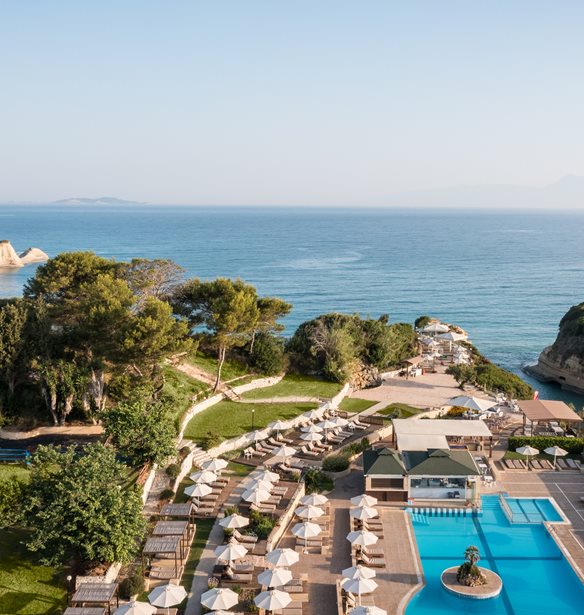 Sun, Chill, Sea, Design &amp; Style | &#x39F;&#x3BD;&#x3B5;&#x3B9;&#x3C1;&#x3B5;&#x3BC;&#x3AD;&#x3BD;&#x3B5;&#x3C2; &#x3B4;&#x3B9;&#x3B1;&#x3BA;&#x3BF;&#x3C0;&#x3AD;&#x3C2; &#x3C3;&#x3C4;&#x3B1; &#x3C0;&#x3BF;&#x3BB;&#x3C5;&#x3C4;&#x3B5;&#x3BB;&#x3AE; &#x3B8;&#x3AD;&#x3C1;&#x3B5;&#x3C4;&#x3C1;&#x3B1; &#x3C4;&#x3BF;&#x3C5; &#x3BF;&#x3BC;&#x3AF;&#x3BB;&#x3BF;&#x3C5; Brown Hotels