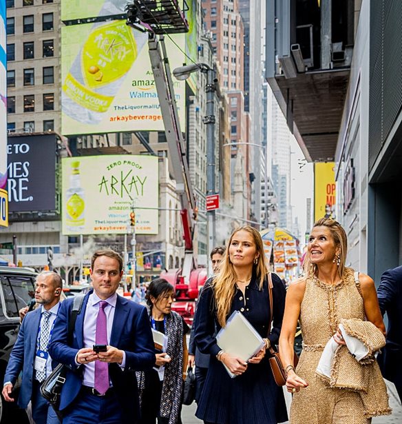 &#x3A0;&#x3C1;&#x3B9;&#x3B3;&#x3BA;&#x3AF;&#x3C0;&#x3B9;&#x3C3;&#x3C3;&#x3B1; Amalia | &#x395;&#x3BC;&#x3C6;&#x3AC;&#x3BD;&#x3B9;&#x3C3;&#x3B7; &#x3AD;&#x3BA;&#x3C0;&#x3BB;&#x3B7;&#x3BE;&#x3B7; &#x3C3;&#x3C4;&#x3B7;&#x3BD; Times Square &#x3BC;&#x3B5; &#x3C4;&#x3B9;&#x3C2; must &#x3BC;&#x3C0;&#x3CC;&#x3C4;&#x3B5;&#x3C2; &#x3C4;&#x3B7;&#x3C2; &#x3C3;&#x3B5;&#x3B6;&#x3CC;&#x3BD;