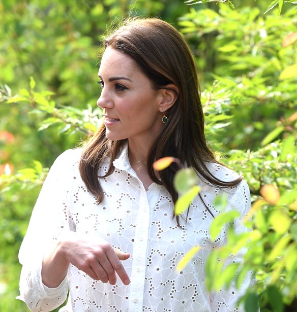 &#x397; Kate Middleton &#x3C6;&#x3CC;&#x3C1;&#x3B5;&#x3C3;&#x3B5; &#x3C4;&#x3B7;&#x3BD; &#x3C4;&#x3AD;&#x3BB;&#x3B5;&#x3B9;&#x3B1; &#x3B6;&#x3B9;&#x3C0; &#x3BA;&#x3B9;&#x3BB;&#x3CC;&#x3C4; &#x3C4;&#x3BF;&#x3C5; &#x3BA;&#x3B1;&#x3BB;&#x3BF;&#x3BA;&#x3B1;&#x3B9;&#x3C1;&#x3B9;&#x3BF;&#x3CD;