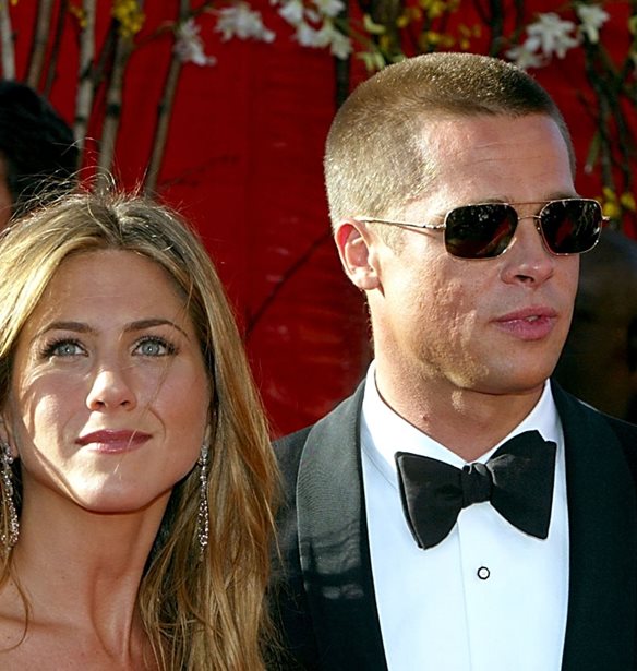 Brad Pitt | &#x3A4;&#x3B9; &#x3C0;&#x3C1;&#x3B1;&#x3B3;&#x3BC;&#x3B1;&#x3C4;&#x3B9;&#x3BA;&#x3AC; &#x3C0;&#x3B9;&#x3C3;&#x3C4;&#x3B5;&#x3CD;&#x3B5;&#x3B9; &#x3B3;&#x3B9;&#x3B1; &#x3C4;&#x3B7; &#x3BD;&#x3AD;&#x3B1; &#x3C3;&#x3C7;&#x3AD;&#x3C3;&#x3B7; &#x3C4;&#x3B7;&#x3C2; Jennifer Aniston &#x3BC;&#x3B5; &#x3C4;&#x3BF;&#x3BD; &#x3C5;&#x3C0;&#x3BD;&#x3BF;&#x3B8;&#x3B5;&#x3C1;&#x3B1;&#x3C0;&#x3B5;&#x3C5;&#x3C4;&#x3AE; Jim Curtis