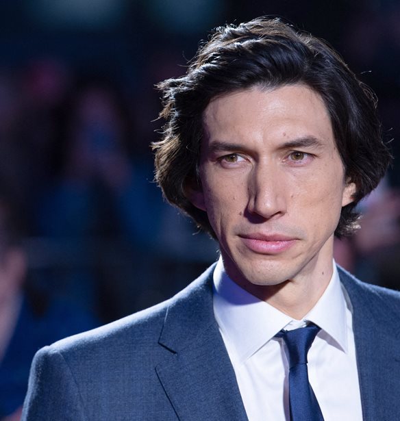 &#x397; &#x3C0;&#x3B1;&#x3C1;&#x3AC;&#x3BE;&#x3B5;&#x3BD;&#x3B7; &#x3C0;&#x3B5;&#x3C1;&#x3AF;&#x3C0;&#x3C4;&#x3C9;&#x3C3;&#x3B7; &#x3C4;&#x3BF;&#x3C5; Adam Driver