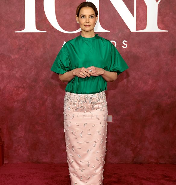 Tony Awards 2025 | &#x39F;&#x3B9; celebrities &#x3C0;&#x3BF;&#x3C5; &#x3C0;&#x3B5;&#x3C1;&#x3C0;&#x3AC;&#x3C4;&#x3B7;&#x3C3;&#x3B1;&#x3BD; &#x3C3;&#x3C4;&#x3BF; &#x3BA;&#x3CC;&#x3BA;&#x3BA;&#x3B9;&#x3BD;&#x3BF; &#x3C7;&#x3B1;&#x3BB;&#x3AF; - &#x391;&#x3BD;&#x3AC;&#x3BC;&#x3B5;&#x3C3;&#x3AC; &#x3C4;&#x3BF;&#x3C5;&#x3C2; &#x3BA;&#x3B1;&#x3B9; &#x3AD;&#x3BD;&#x3B1;&#x3C2; &#x388;&#x3BB;&#x3BB;&#x3B7;&#x3BD;&#x3B1;&#x3C2;