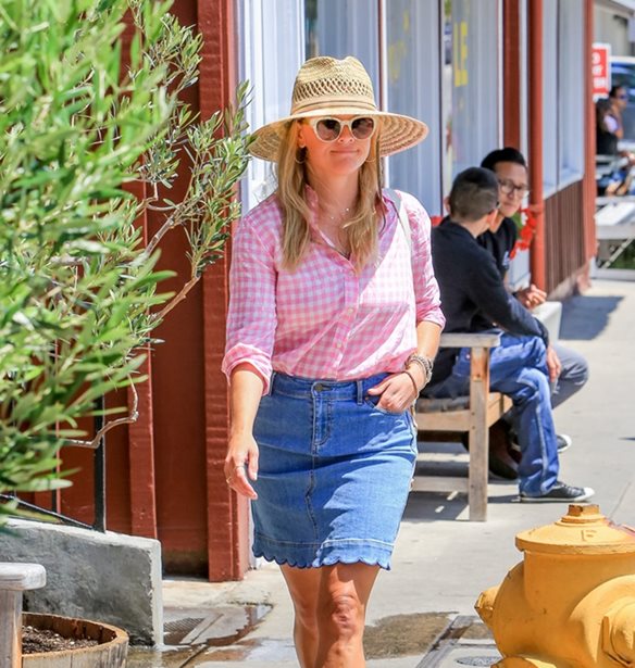 &#x397; Reese Witherspoon &#x3C0;&#x3B5;&#x3C4;&#x3AC;&#x3B5;&#x3B9; &#x3C4;&#x3BF; &#x3C0;&#x3B1;&#x3B3;&#x3C9;&#x3C4;&#x3CC; &#x3C4;&#x3B7;&#x3C2; &#x3C3;&#x3C4;&#x3B7;&#x3BD; Meryl Streep