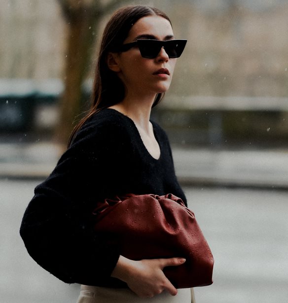 6 designer bags που έγιναν δημοφιλείς εν μέσω καραντίνας