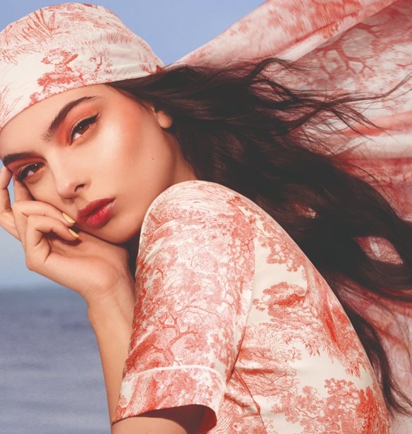 &#x397; Deva Cassel &#x3B5;&#x3AF;&#x3BD;&#x3B1;&#x3B9; &#x3B7; &#x3BD;&#x3AD;&#x3B1; ambassador &#x3C4;&#x3BF;&#x3C5; &#x3BF;&#x3AF;&#x3BA;&#x3BF;&#x3C5; Dior