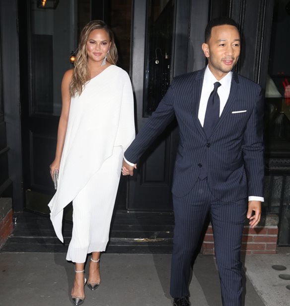 &#x3A0;&#x3BF;&#x3CD; &#x3B5;&#x3BD;&#x3C4;&#x3CC;&#x3C0;&#x3B9;&#x3C3;&#x3B5; &#x3BF; &#x3C6;&#x3C9;&#x3C4;&#x3BF;&#x3B3;&#x3C1;&#x3B1;&#x3C6;&#x3B9;&#x3BA;&#x3CC;&#x3C2; &#x3C6;&#x3B1;&#x3BA;&#x3CC;&#x3C2; &#x3C4;&#x3B7;&#x3BD; Chrissy Teigen &#x3BA;&#x3B1;&#x3B9; &#x3C4;&#x3BF;&#x3BD; John Legend;