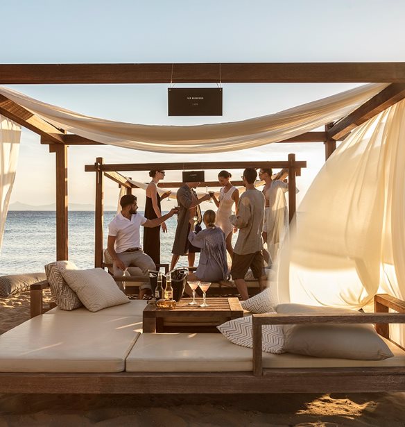 &#x393;&#x3BD;&#x3CE;&#x3C1;&#x3B9;&#x3C3;&#x3B5; &#x3C4;&#x3B9;&#x3C2; exclusive &#x3C5;&#x3C0;&#x3B7;&#x3C1;&#x3B5;&#x3C3;&#x3AF;&#x3B5;&#x3C2; &#x3C4;&#x3B7;&#x3C2; Astir Beach &#x3B3;&#x3B9;&#x3B1; &#x3C4;&#x3BF; &#x3C6;&#x3B5;&#x3C4;&#x3B9;&#x3BD;&#x3CC; &#x3BA;&#x3B1;&#x3BB;&#x3BF;&#x3BA;&#x3B1;&#x3AF;&#x3C1;&#x3B9;