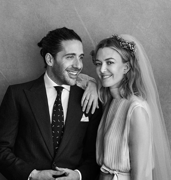 Marta Ortega | H &#x3BA;&#x3CC;&#x3C1;&#x3B7; &#x3C4;&#x3BF;&#x3C5; Mr Zara &#x3C6;&#x3CC;&#x3C1;&#x3B5;&#x3C3;&#x3B5; &#x3C3;&#x3C4;&#x3B7; &#x3B4;&#x3B5;&#x3BE;&#x3AF;&#x3C9;&#x3C3;&#x3B7; &#x3C4;&#x3BF;&#x3C5; &#x3B3;&#x3AC;&#x3BC;&#x3BF;&#x3C5; &#x3C4;&#x3B7;&#x3C2; &#x3C4;&#x3B1; &#x3C9;&#x3C1;&#x3B1;&#x3B9;&#x3CC;&#x3C4;&#x3B5;&#x3C1;&#x3B1; party dresses