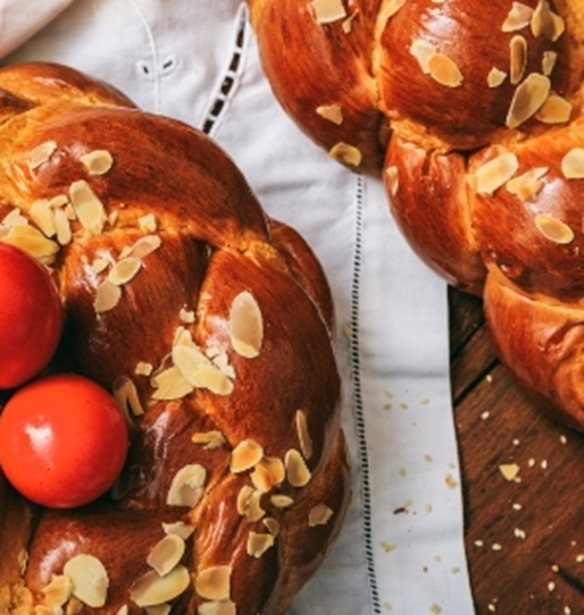 Πόσες θερμίδες έχουν τα γλυκά του Πάσχα;