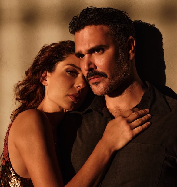 Barcelona | &#x3A0;&#x3CC;&#x3C4;&#x3B5; &#x3BA;&#x3AC;&#x3BD;&#x3B5;&#x3B9; &#x3C0;&#x3C1;&#x3B5;&#x3BC;&#x3B9;&#x3AD;&#x3C1;&#x3B1; &#x3C4;&#x3BF; &#x3B5;&#x3C1;&#x3C9;&#x3C4;&#x3B9;&#x3BA;&#x3CC; &#x3B8;&#x3C1;&#x3AF;&#x3BB;&#x3B5;&#x3C1; &#x3BC;&#x3B5; &#x3C4;&#x3BF;&#x3C5;&#x3C2; &#x39C;&#x3B9;&#x3C7;&#x3AC;&#x3BB;&#x3B7; &#x39B;&#x3B5;&#x3B2;&#x3B5;&#x3BD;&#x3C4;&#x3BF;&#x3B3;&#x3B9;&#x3AC;&#x3BD;&#x3BD;&#x3B7; &#x3BA;&#x3B1;&#x3B9; &#x397;&#x3BB;&#x3B9;&#x3AC;&#x3BD;&#x3B1; &#x39C;&#x3B1;&#x3C5;&#x3C1;&#x3BF;&#x3BC;&#x3AC;&#x3C4;&#x3B7;;