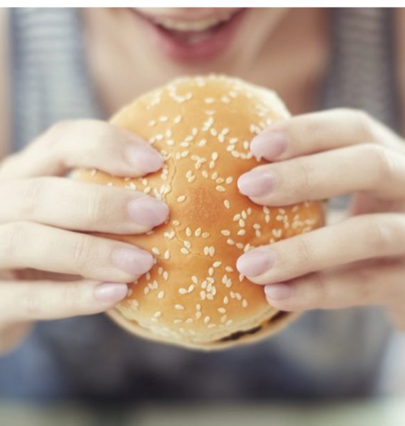 Νέα (υπέροχη) έρευνα: Ό,τι είναι νόστιμο ΔΕΝ παχαίνει!