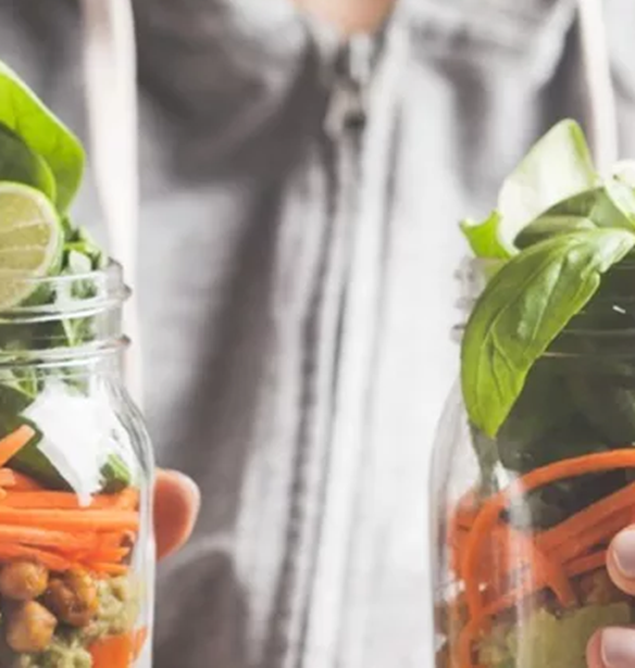 4 συμβουλές για να μην πάρεις βάρος αν αποφάσισες να γίνεις χορτοφάγος