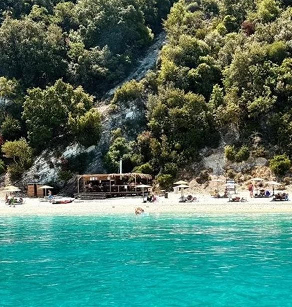 &#x39B;&#x3AD;&#x3BD;&#x3B5; &#x3C0;&#x3C9;&#x3C2; &#x3B1;&#x3C5;&#x3C4;&#x3AD;&#x3C2; &#x3B5;&#x3AF;&#x3BD;&#x3B1;&#x3B9; &#x3BF;&#x3B9; &#x3BA;&#x3B1;&#x3BB;&#x3CD;&#x3C4;&#x3B5;&#x3C1;&#x3B5;&#x3C2; &#x3C0;&#x3B1;&#x3C1;&#x3B1;&#x3BB;&#x3AF;&#x3B5;&#x3C2; &#x3C4;&#x3BF;&#x3C5; &#x399;&#x3BF;&#x3BD;&#x3AF;&#x3BF;&#x3C5;