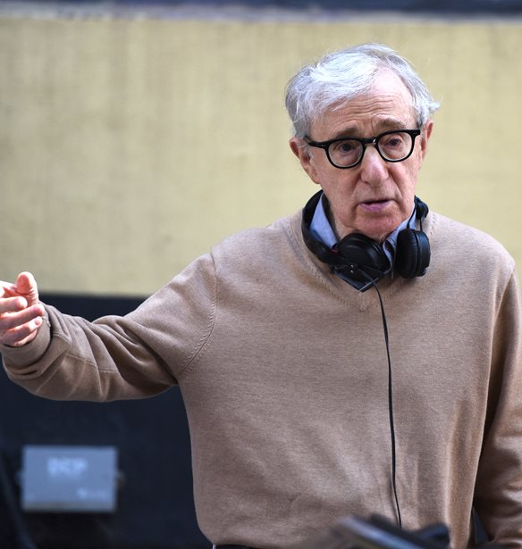 Woody Allen | &#x3A4;&#x3B9; &#x3B1;&#x3C0;&#x3B1;&#x3BD;&#x3C4;&#x3AC; &#x3C3;&#x3C4;&#x3B9;&#x3C2; &#x3BA;&#x3B1;&#x3C4;&#x3B7;&#x3B3;&#x3BF;&#x3C1;&#x3AF;&#x3B5;&#x3C2; &#x3C4;&#x3B7;&#x3C2; &#x3BA;&#x3CC;&#x3C1;&#x3B7;&#x3C2; &#x3C4;&#x3BF;&#x3C5; &#x3B3;&#x3B9;&#x3B1; &#x3BA;&#x3B1;&#x3BA;&#x3BF;&#x3C0;&#x3BF;&#x3AF;&#x3B7;&#x3C3;&#x3B7;