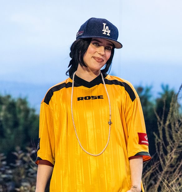 &#x397; Billie Eilish &#x3B5;&#x3C0;&#x3B9;&#x3B2;&#x3B5;&#x3B2;&#x3B1;&#x3B9;&#x3CE;&#x3BD;&#x3B5;&#x3B9; &#x3C4;&#x3BF; &#x3B5;&#x3B9;&#x3B4;&#x3CD;&#x3BB;&#x3BB;&#x3B9;&#x3BF; &#x3BC;&#x3B5; &#x3C4;&#x3BF;&#x3BD; &#x3BD;&#x3AD;&#x3BF; (&#x3B4;&#x3B9;&#x3AC;&#x3C3;&#x3B7;&#x3BC;&#x3BF;) &#x3C3;&#x3CD;&#x3BD;&#x3C4;&#x3C1;&#x3BF;&#x3C6;&#x3BF;