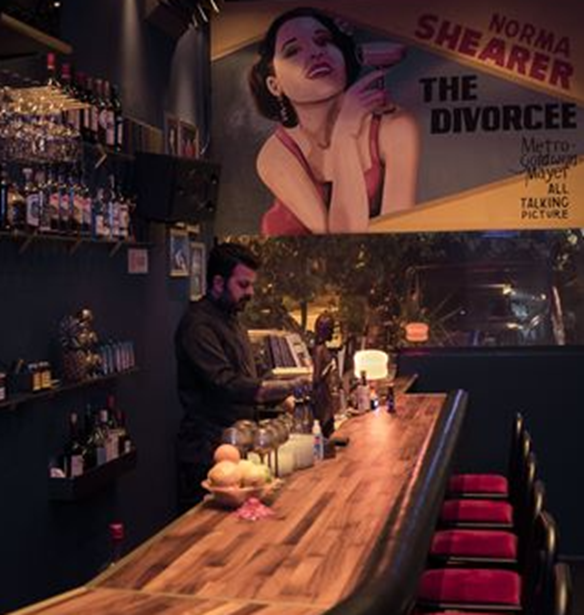 &quot;Finos&quot; | &#x388;&#x3BD;&#x3B1; &#x3BC;&#x3C0;&#x3B1;&#x3C1; &#x3C3;&#x3B1;&#x3BD; &#x3B1;&#x3C0;&#x3CC; &#x3C6;&#x3B9;&#x3BB;&#x3BC; &#x3BD;&#x3BF;&#x3C5;&#x3AC;&#x3C1;