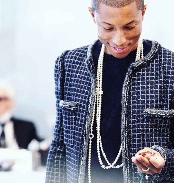 &#x39F; Pharrell Williams &#x3C0;&#x3C1;&#x3C9;&#x3C4;&#x3B1;&#x3B3;&#x3C9;&#x3BD;&#x3B9;&#x3C3;&#x3C4;&#x3B5;&#x3AF; &#x3C3;&#x3C4;&#x3B7; &#x3BD;&#x3AD;&#x3B1; &#x3BA;&#x3B1;&#x3BC;&#x3C0;&#x3AC;&#x3BD;&#x3B9;&#x3B1; &#x3C4;&#x3B7;&#x3C2; Chanel