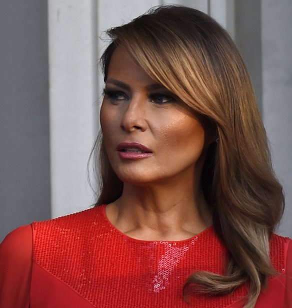 Melania Trump | &#x391;&#x3C0;&#x3BF;&#x3BA;&#x3B1;&#x3BB;&#x3CD;&#x3C0;&#x3C4;&#x3B5;&#x3B9; &#x3C0;&#x3BF;&#x3CD; &#x3B8;&#x3B1; &#x3BC;&#x3B5;&#x3AF;&#x3BD;&#x3B5;&#x3B9; &#x3BC;&#x3B5; &#x3C4;&#x3BF;&#x3BD; &#x3B3;&#x3B9;&#x3BF; &#x3C4;&#x3B7;&#x3C2;, Barron, &#x3CC;&#x3C4;&#x3B1;&#x3BD; &#x3BE;&#x3B5;&#x3BA;&#x3B9;&#x3BD;&#x3AE;&#x3C3;&#x3B5;&#x3B9; &#x3B7; &#x3B8;&#x3B7;&#x3C4;&#x3B5;&#x3AF;&#x3B1; &#x3C4;&#x3BF;&#x3C5; Donald Trump