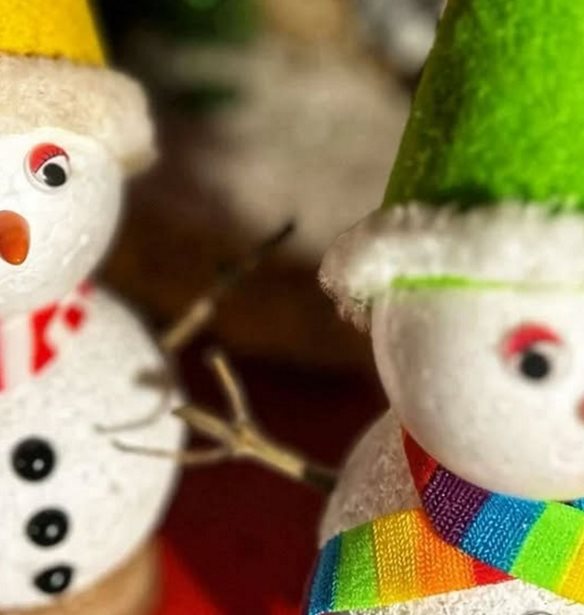 Christmas Bazaar | &#x393;&#x3B9;&#x3BF;&#x3C1;&#x3C4;&#x3AE; &#x3C0;&#x3C1;&#x3BF;&#x3C3;&#x3C6;&#x3BF;&#x3C1;&#x3AC;&#x3C2; &#x3B3;&#x3B9;&#x3B1; &#x3BA;&#x3BF;&#x3B9;&#x3BD;&#x3CC;&#x3C4;&#x3B7;&#x3C4;&#x3B5;&#x3C2; &#x3B3;&#x3C5;&#x3BD;&#x3B1;&#x3B9;&#x3BA;&#x3CE;&#x3BD; &#x3BA;&#x3B1;&#x3B9; &#x3C0;&#x3B1;&#x3B9;&#x3B4;&#x3B9;&#x3AC; &#x3C4;&#x3B7;&#x3C2; &#x39F;&#x3C5;&#x3B3;&#x3BA;&#x3AC;&#x3BD;&#x3C4;&#x3B1;