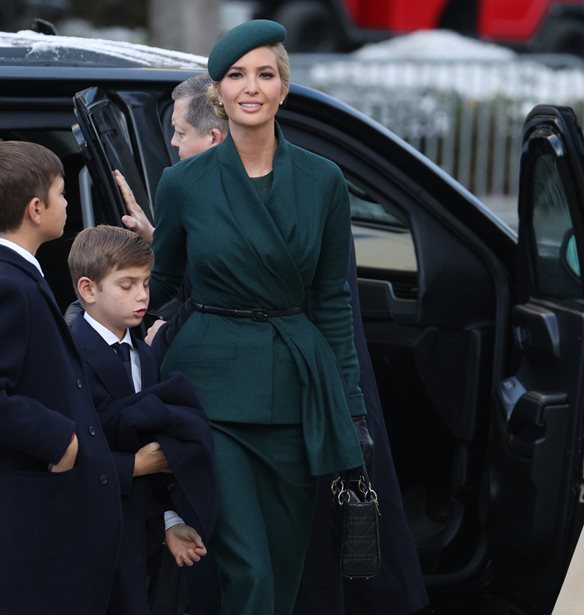 &#x39F;&#x3C1;&#x3BA;&#x3C9;&#x3BC;&#x3BF;&#x3C3;&#x3AF;&#x3B1; Donald Trump | &#x39F;&#x3B9; &#x3BA;&#x3BF;&#x3BC;&#x3C8;&#x3AD;&#x3C2; &#x3B5;&#x3BC;&#x3C6;&#x3B1;&#x3BD;&#x3AF;&#x3C3;&#x3B5;&#x3B9;&#x3C2; &#x3C4;&#x3C9;&#x3BD; &#x3BA;&#x3B1;&#x3BB;&#x3B5;&#x3C3;&#x3BC;&#x3AD;&#x3BD;&#x3C9;&#x3BD;