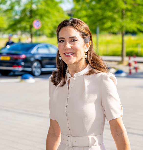 &#x3A4;&#x3B1; looks &#x3C4;&#x3B7;&#x3C2; &#x3B2;&#x3B1;&#x3C3;&#x3AF;&#x3BB;&#x3B9;&#x3C3;&#x3C3;&#x3B1;&#x3C2; Mary &#x3B1;&#x3C0;&#x3CC; &#x3C4;&#x3B7;&#x3BD; &#x3C0;&#x3B5;&#x3C1;&#x3B9;&#x3BF;&#x3B4;&#x3B5;&#x3AF;&#x3B1; &#x3C4;&#x3B7;&#x3C2; &#x3C3;&#x3C4;&#x3B7; &#x394;&#x3B1;&#x3BD;&#x3AF;&#x3B1; &#x3B5;&#x3AF;&#x3BD;&#x3B1;&#x3B9; &#x3C4;&#x3BF; style inspo &#x3C0;&#x3BF;&#x3C5; &#x3C7;&#x3C1;&#x3B5;&#x3B9;&#x3AC;&#x3B6;&#x3B5;&#x3C3;&#x3B1;&#x3B9; &#x3B3;&#x3B9;&#x3B1; &#x3C4;&#x3BF; &#x3C6;&#x3B8;&#x3B9;&#x3BD;&#x3CC;&#x3C0;&#x3C9;&#x3C1;&#x3BF;