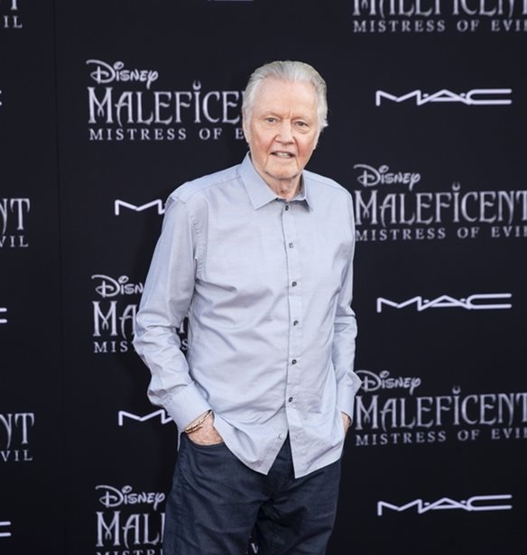 Jon Voight | &#x3A3;&#x3C4;&#x3B7;&#x3BD; &#x395;&#x3BB;&#x3BB;&#x3AC;&#x3B4;&#x3B1; &#x3BF; &#x3C3;&#x3C0;&#x3BF;&#x3C5;&#x3B4;&#x3B1;&#x3AF;&#x3BF;&#x3C2; &#x3B7;&#x3B8;&#x3BF;&#x3C0;&#x3BF;&#x3B9;&#x3CC;&#x3C2; &#x3BA;&#x3B1;&#x3B9; &#x3C0;&#x3B1;&#x3C4;&#x3AD;&#x3C1;&#x3B1;&#x3C2; &#x3C4;&#x3B7;&#x3C2; Angelina Jolie